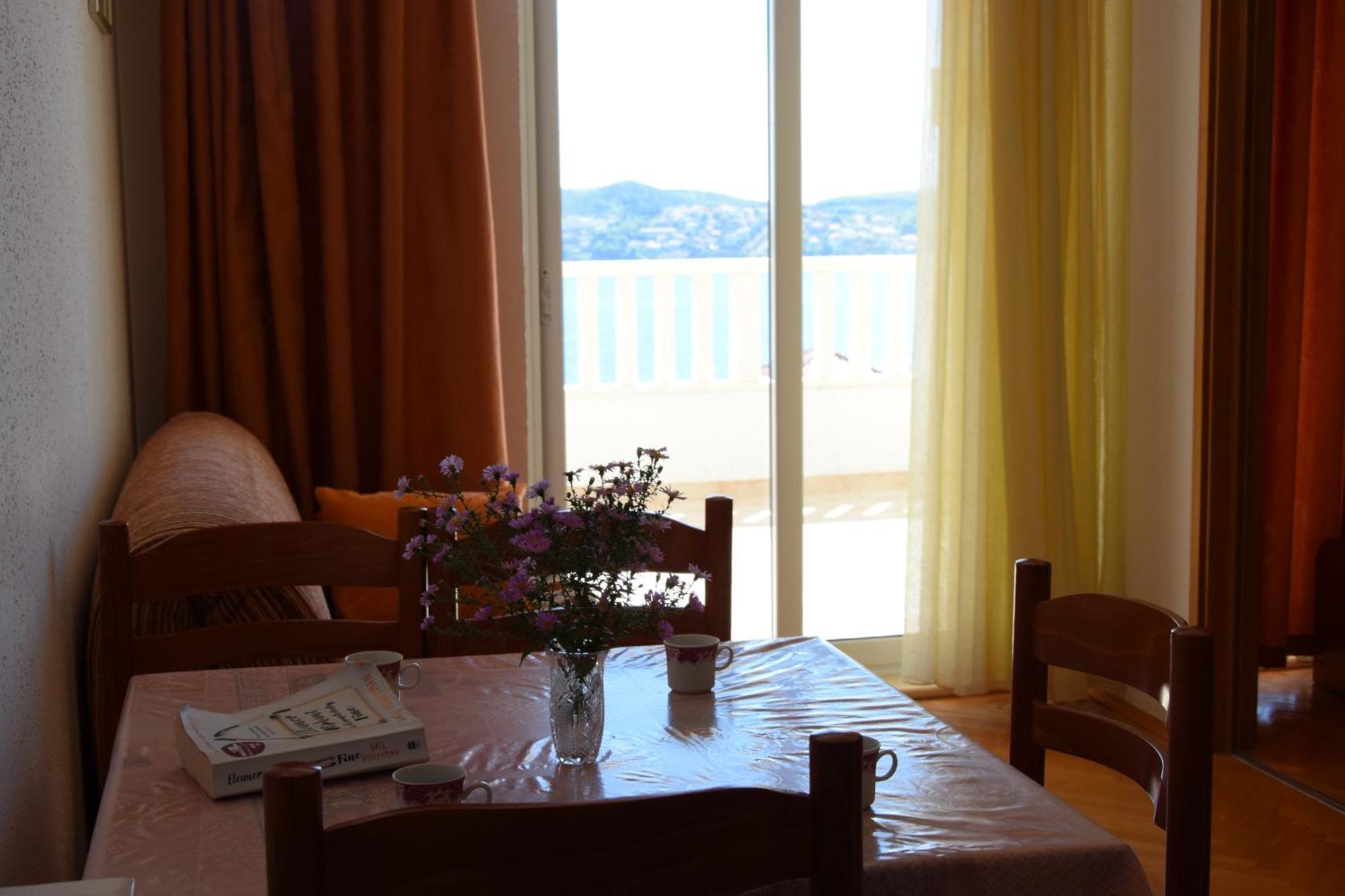 Apartment Julio Trogir Rum bild